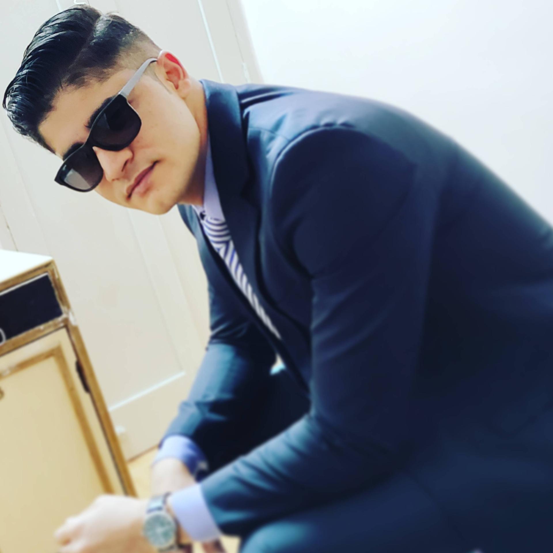 VINAY THAKUR